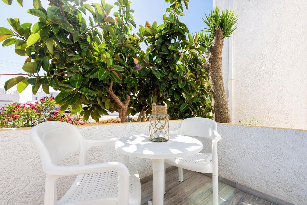 Astoria Apartments Paros Island Exterior photo